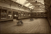 Historic image of a gallery from 1915
